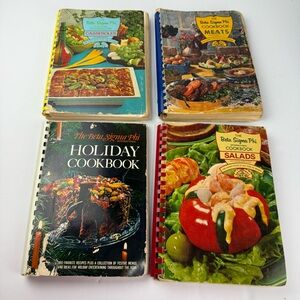 Beta Sigma Phi Lot of 4 Vintage Cookbooks Meats, Salads, Holiday, Casseroles